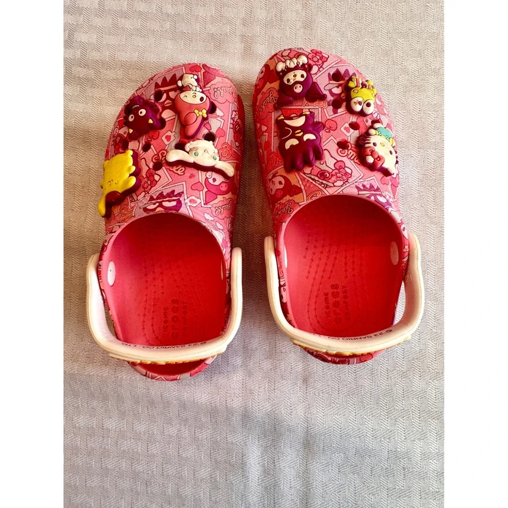 Crocs Hello Kitty and Friends Pink Sanrio Clogs Toddler Size C9 Jibbitz Charms